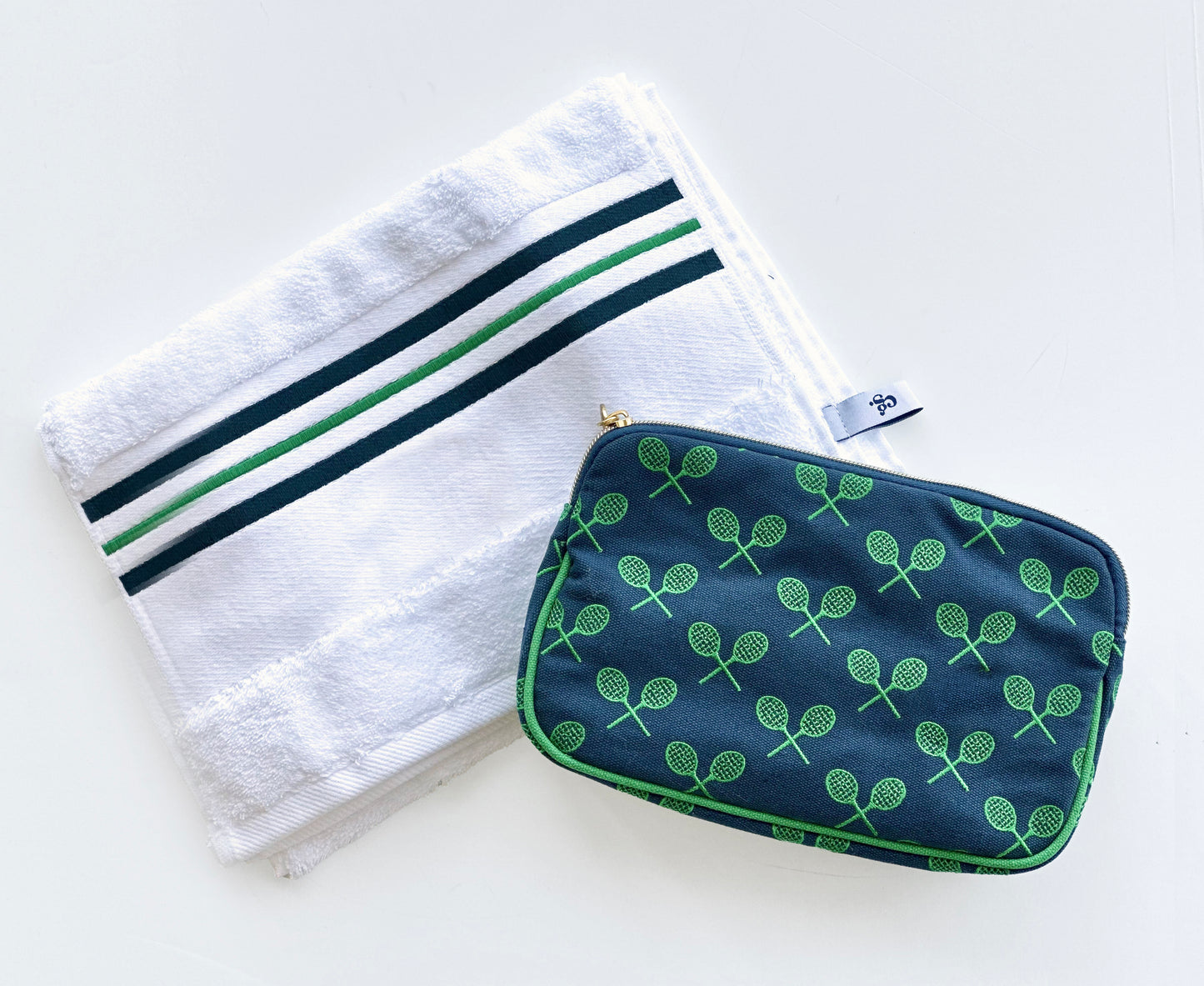 BORN TO PLAY Towel & Pouch Set