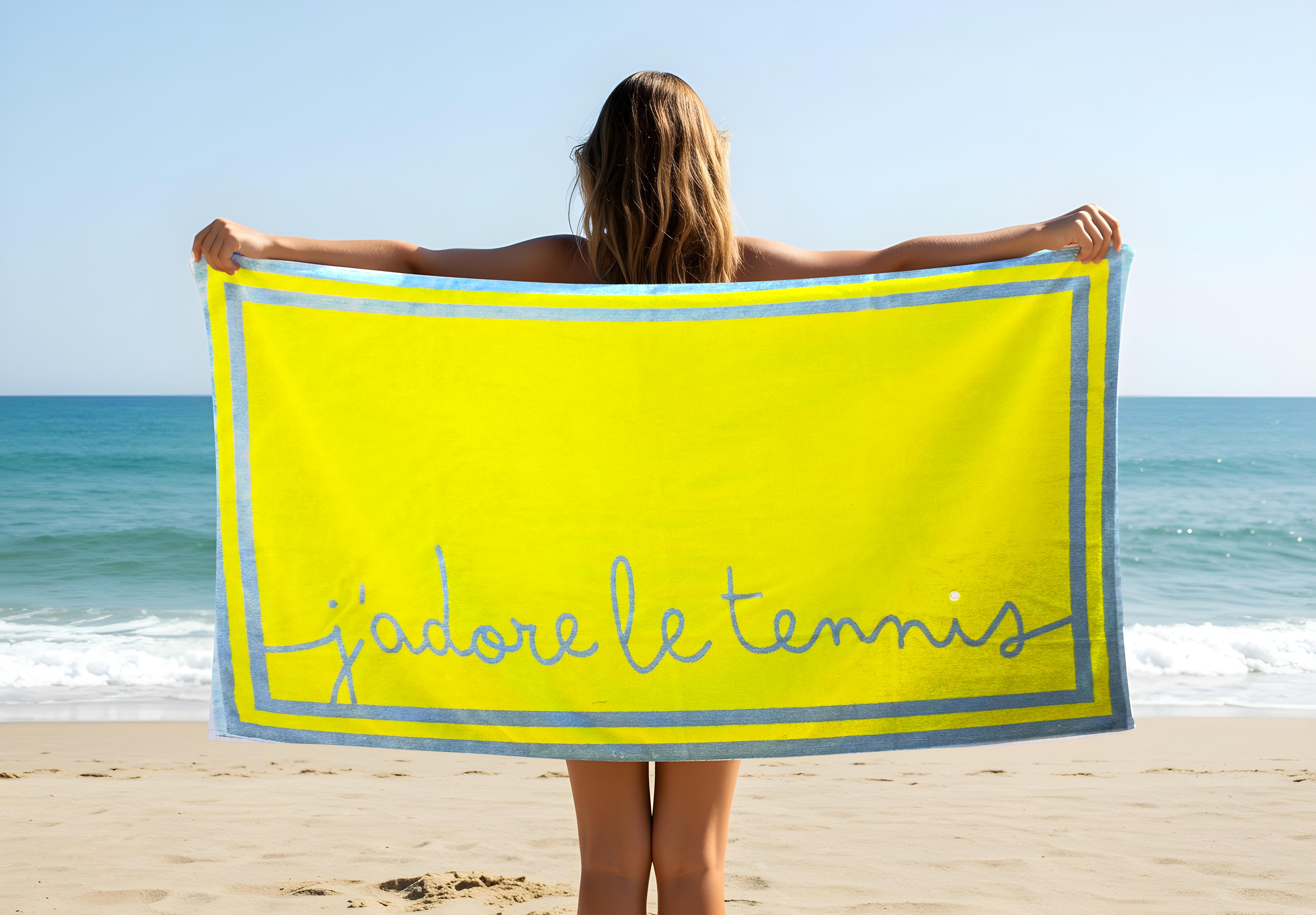 Courtgirl J'adore Le Tennis Beach Towel
